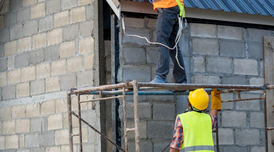 Professional residential roofers in Petersburg, IL